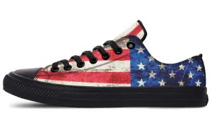 Retro American Flag Black Low-Top Sneakers - Patriotic Vintage Style